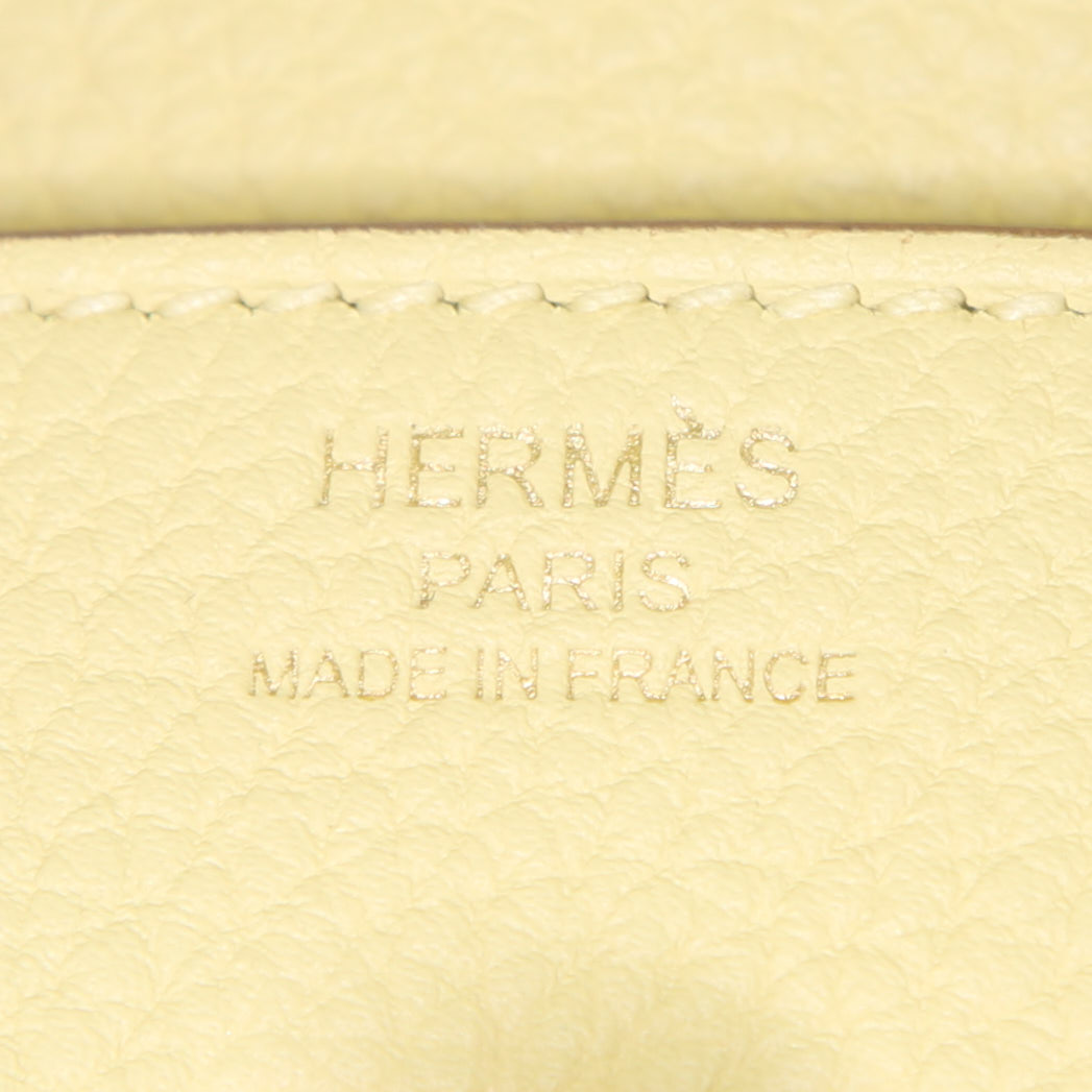 Hermes Birkin 25 cm handbag in Jaune Poussin togo leather - Detail D3