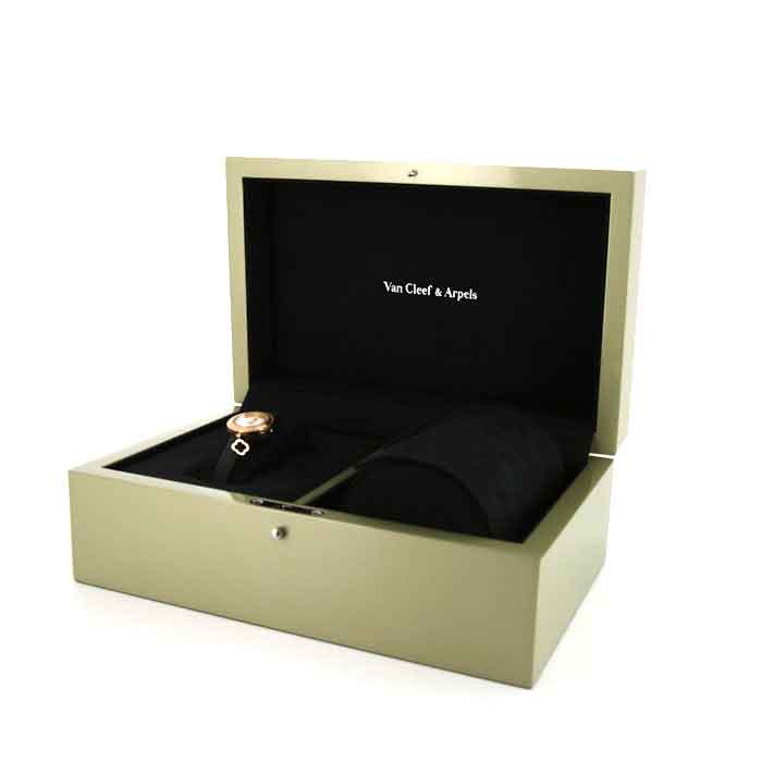 Montre Van Cleef & Arpels Charms en or rose Ref :  HH169711 Vers  2000 - Detail D2