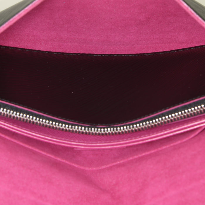Borsa a tracolla Louis Vuitton Félicie in pelle Epi nera e profili rosa - Detail D2