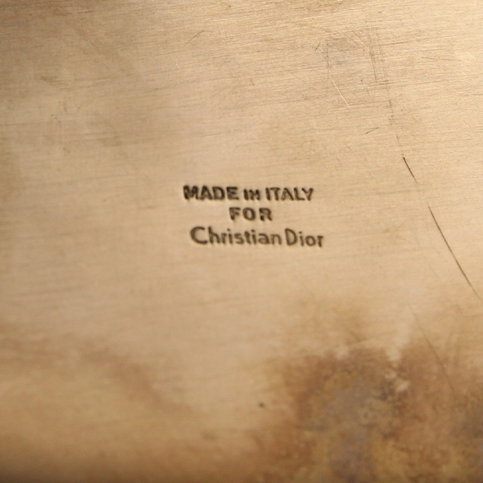 Christian Dior, large plate, in silver-plated and hammered metal, signed, from the 1970's - Detail D2