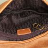 Bolso de mano Dior Saddle en cuero color coñac - Detail D2 thumbnail