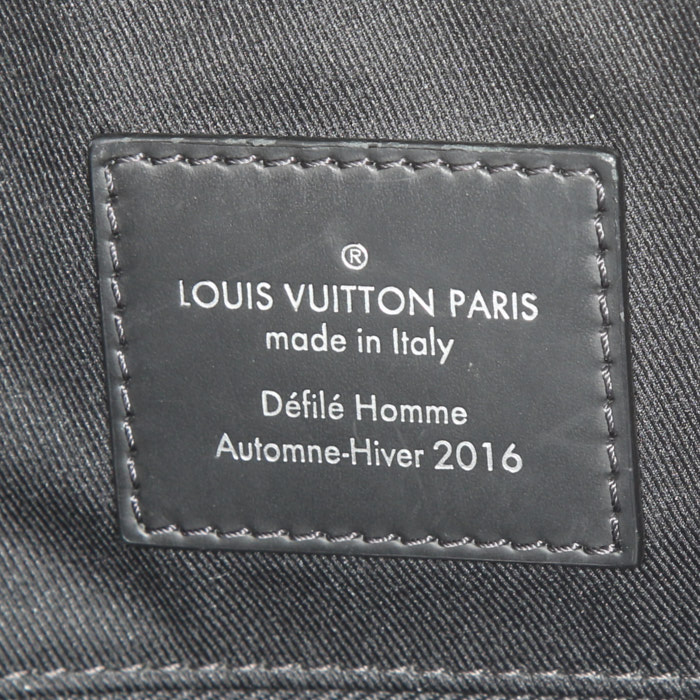 Louis Vuitton Keepall - Travel Bag travel bag in black monogram canvas and black leather - Detail D4