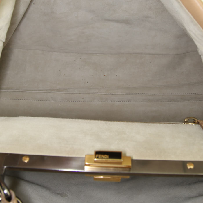 Fendi Peekaboo large model handbag in beige leather - Detail D3
