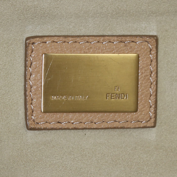 Fendi Peekaboo large model handbag in beige leather - Detail D4