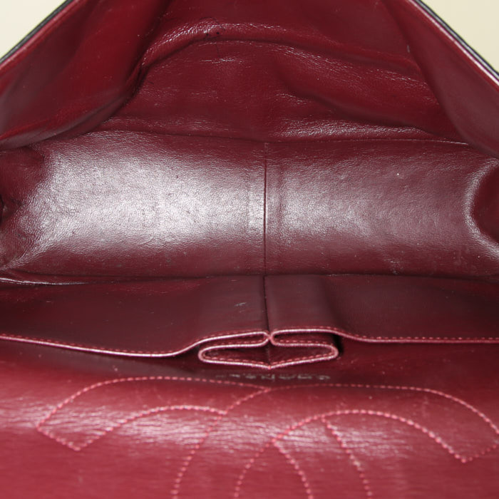 Bolso bandolera Chanel 2.55 en cuero acolchado negro - Detail D3