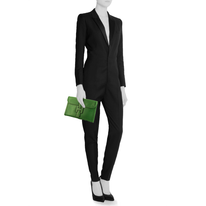 Pochette Hermes Jige en cuir Courchevel vert - Detail D1