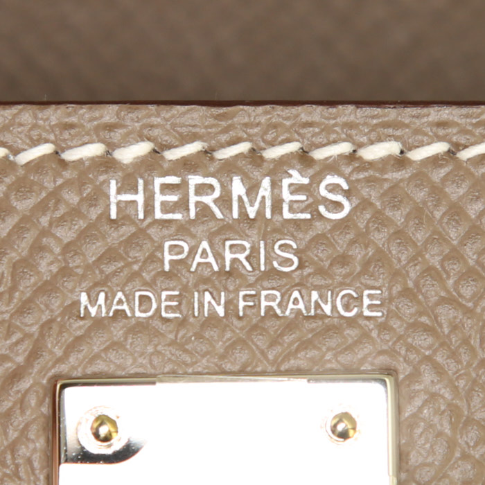 Borsa Hermes Kelly 25 cm in pelle Epsom etoupe - Detail D4