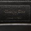 Bolso bandolera Dior 30 Montaigne en cuero granulado negro - Detail D4 thumbnail