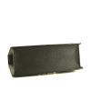 Bolso bandolera Dior 30 Montaigne en cuero granulado negro - Detail D5 thumbnail