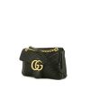 Bolso bandolera Gucci GG Marmont modelo grande en cuero acolchado negro - 00pp thumbnail