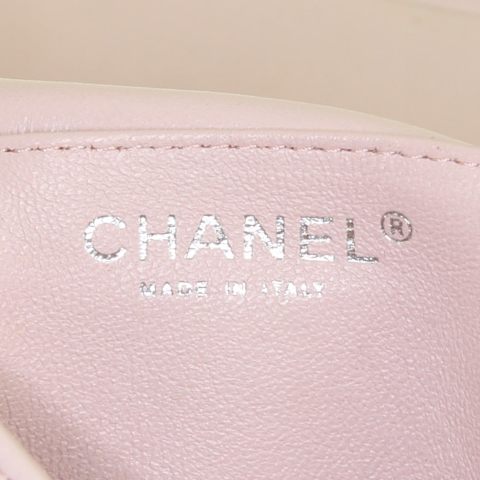 Borsa a tracolla Chanel Timeless in pelle trapuntata rosa polvere - Detail D4