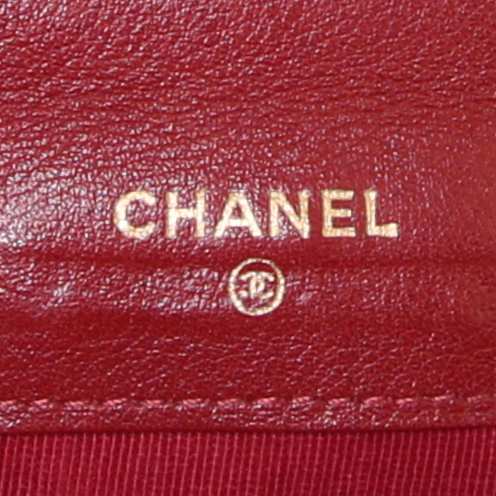Portefeuille Chanel Vintage en cuir rouge - Detail D3
