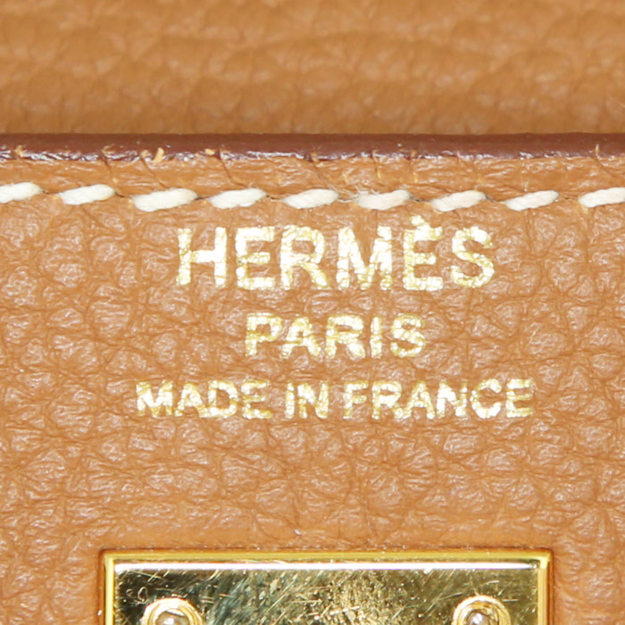 Sac à main Hermes Kelly 25 cm en cuir togo gold - Detail D4
