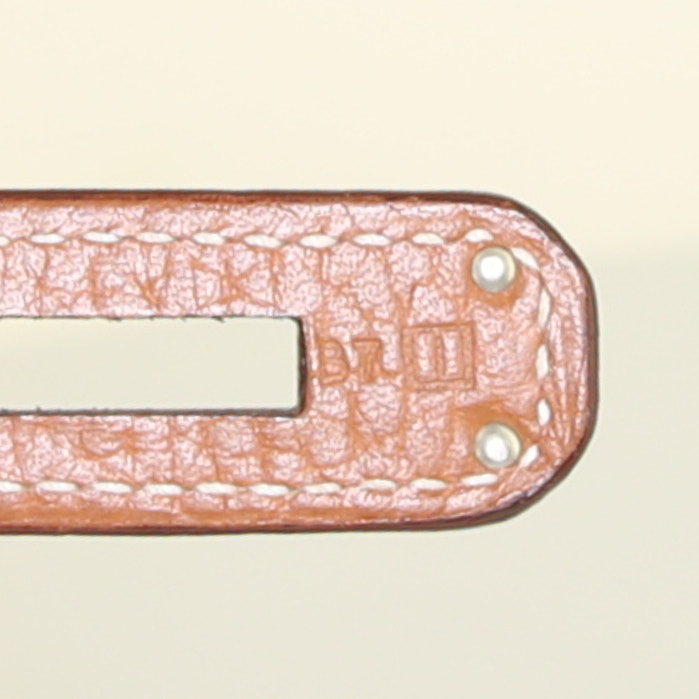 Hermes Birkin 35 cm handbag in gold togo leather - Detail D4