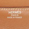 Bolso de mano Hermes Constance en cuero swift color oro - Detail D4 thumbnail