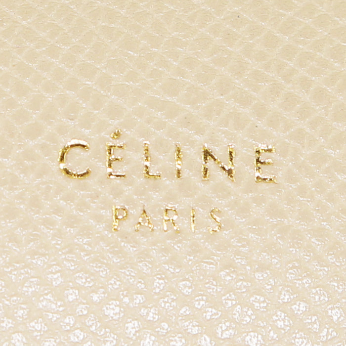 Celine Belt micro modèle shoulder bag in beige grained leather - Detail D4