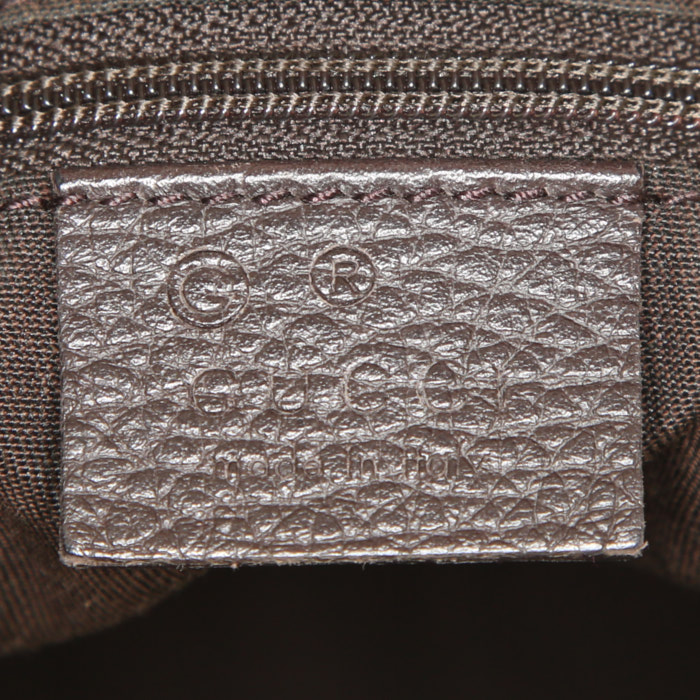 Gucci Gucci Vintage handbag in beige monogram canvas and brown leather - Detail D3