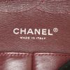 Sac à main Chanel Timeless jumbo en cuir matelassé noir - Detail D4 thumbnail