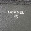 Sac bandoulière Chanel Wallet on Chain en cuir matelassé noir - Detail D3 thumbnail