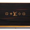 Louis Vuitton, cave à cigares modèle "Voyage", en bois d'acajou, placage en ébène de Macassar et marqueterie en bois de poirier, signé et monogramé, des années 2000 - Detail D4 thumbnail