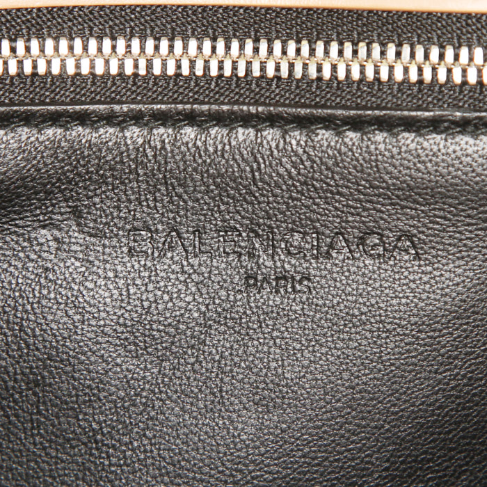 Balenciaga Cable shopping bag in rosy beige leather - Detail D3