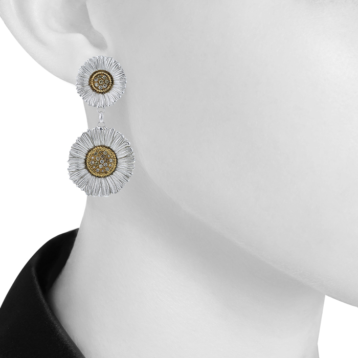 Orecchini Buccellati Blossom Daisy in argento,  vermeil e diamanti color cognac