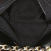 Bolsito-cinturón Chanel Timeless Extra Mini en lona acolchada negra - Detail D2 thumbnail