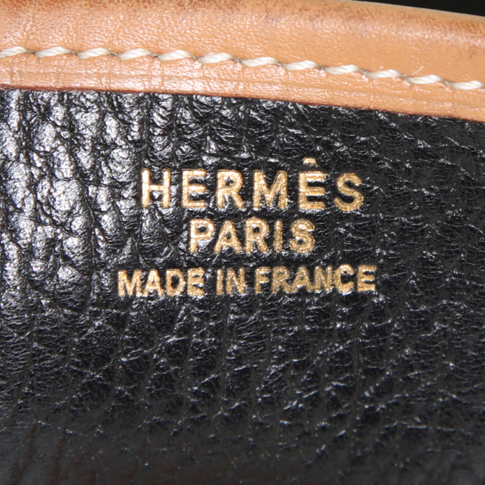 Hermes Evelyne shoulder bag in black togo leather and gold leather - Detail D3