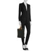 Bolso Cabás Hermès en cuero trenzado negro y cuero color oro - Detail D1 thumbnail