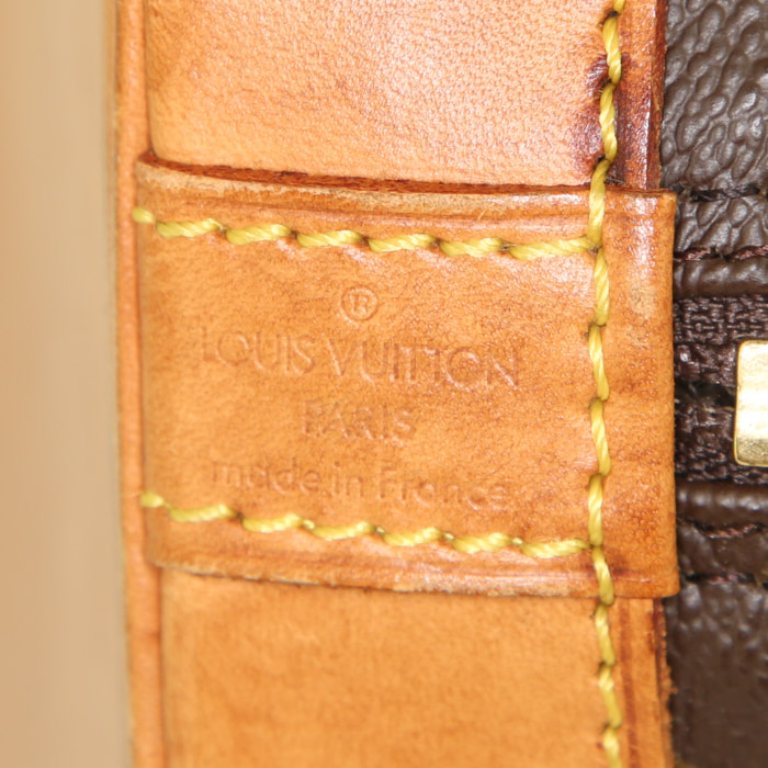 Sac à main Louis Vuitton Alma petit modèle en toile monogram marron et cuir naturel - Detail D3