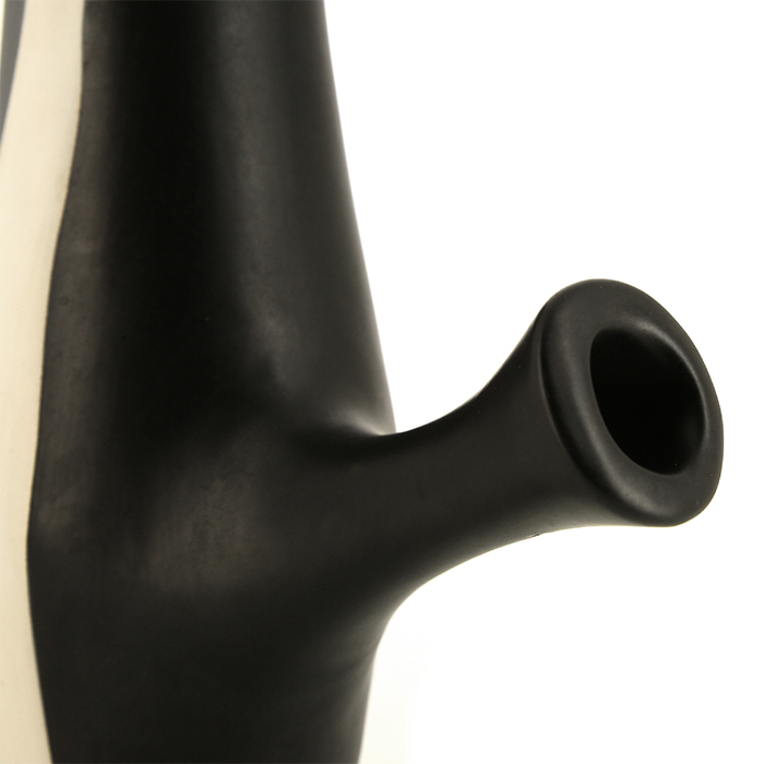 Mado Jolain, pichet à anse collée, en céramique émaillée, monogrammé, vers 1950 - Detail D4