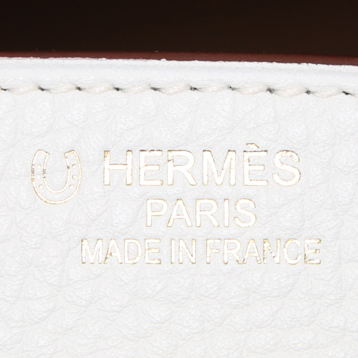 Bolso de mano Hermes Birkin 40 cm en cuero togo blanco y cuero togo color oro - Detail D3