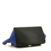 Bolso de mano Celine  Trapeze modelo grande  en cuero negro y color topo y ante azul - Detail D4 thumbnail