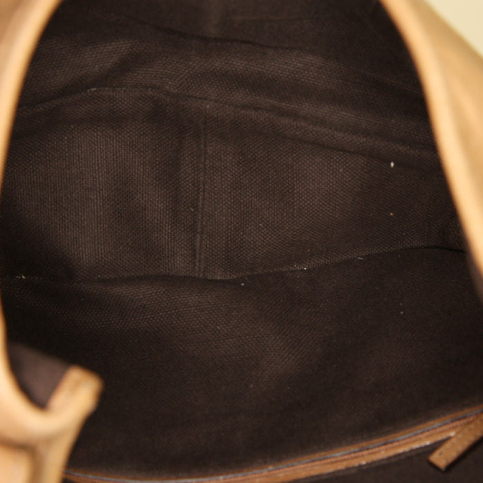 Bolso de mano Saint Laurent en cuero beige - Detail D2