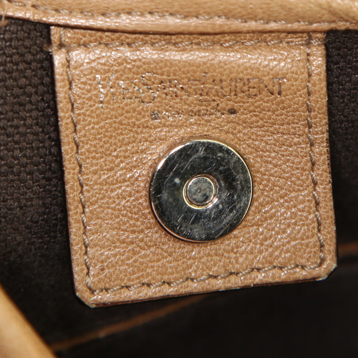 Bolso de mano Saint Laurent en cuero beige - Detail D3
