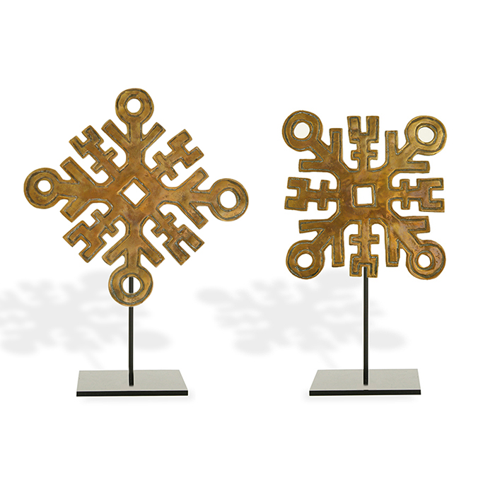Arnaldo et Gio Pomodoro, sculpture de la série "Croci e stelle", en bronze doré, pour la galleria "II Sestante", de 1958