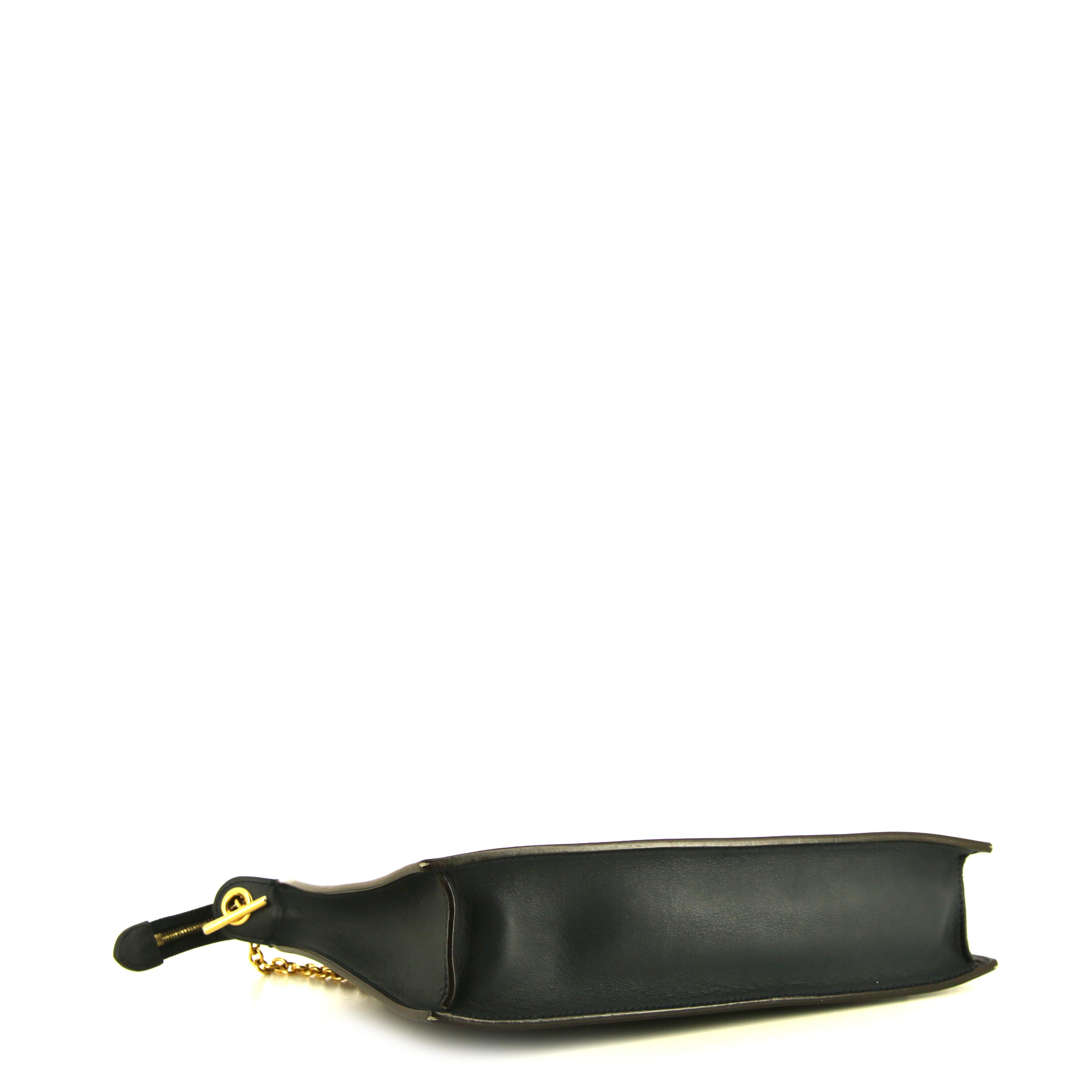 Bolso bandolera Celine en cuero tricolor azul verdoso, rojo y azul oscuro - Detail D4