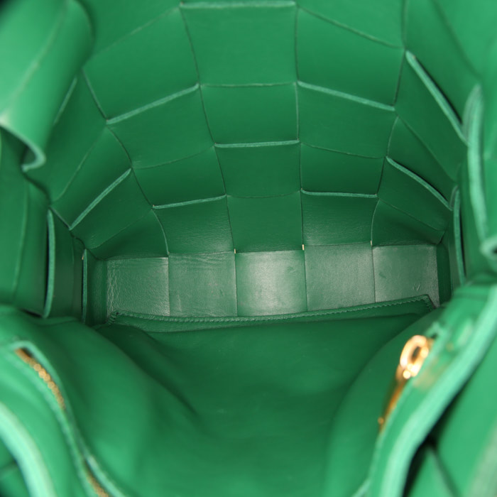 Bottega Veneta Cassette shoulder bag in green intrecciato leather - Detail D2