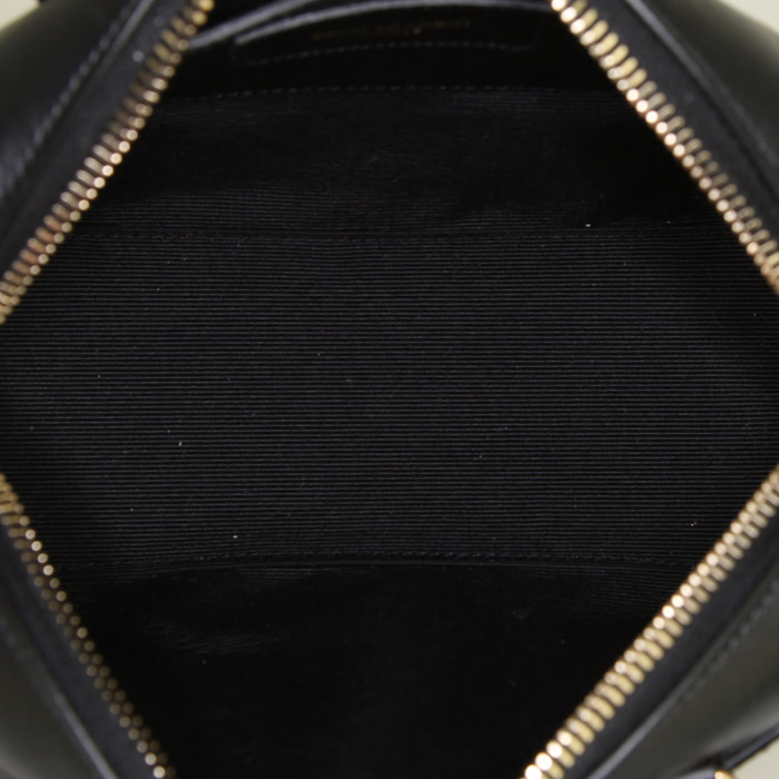 Bolso de mano Saint Laurent Duffle en cuero negro y piel de pitón naranja - Detail D3