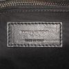 Borsa a tracolla Saint Laurent Niki in pelle nera con decoro di borchie - Detail D4 thumbnail
