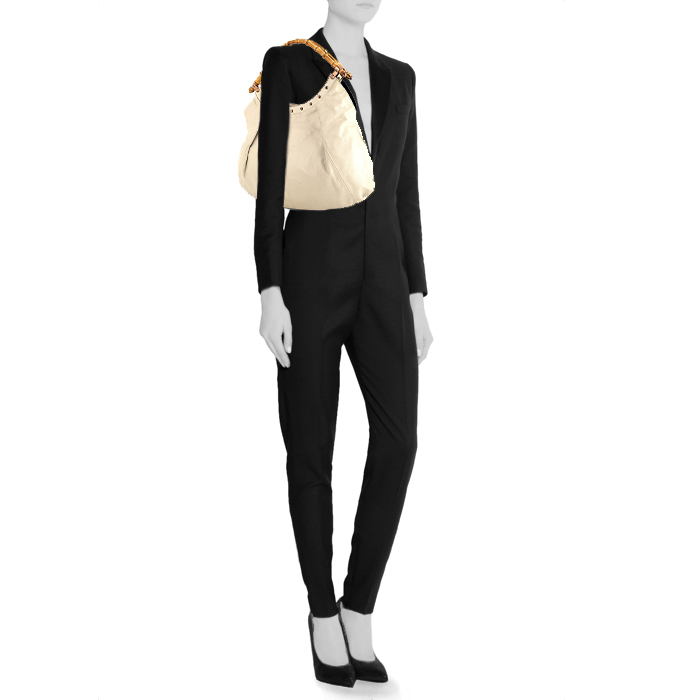 Sac à main Gucci Bamboo en cuir blanc-cassé et bambou - Detail D1