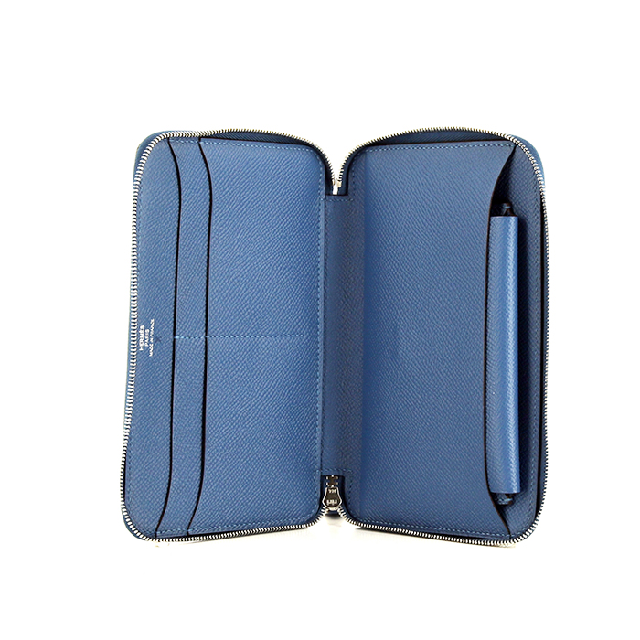 Billetera Hermès Soie Cool en seda roja y cuero epsom azul - Detail D2
