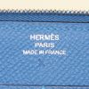 Portafogli Hermès Soie Cool in seta rossa con motivo e pelle Epsom blu - Detail D3 thumbnail