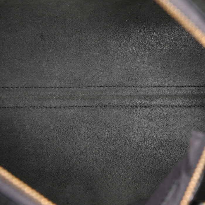 Bolso de mano Louis Vuitton Speedy 30 en cuero Epi negro - Detail D2