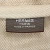 Bolso de mano Hermes Victoria en cuero togo gris - Detail D3 thumbnail