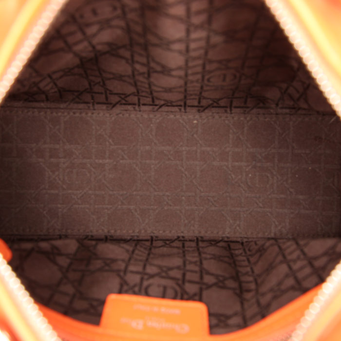 Dior Lady Dior medium model handbag in orange leather cannage - Detail D3