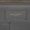Bolso de mano Yves Saint Laurent Chyc en cuero gris - Detail D3 thumbnail