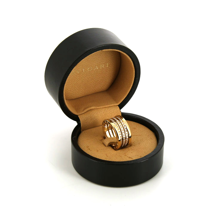 Bague Bulgari B.Zero1 grand modèle en or jaune et diamants - Detail D2