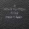 Portafogli Louis Vuitton Zippy taglia XL in tela monogram cerata grigia - Detail D3 thumbnail