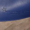 Bolso de mano Bottega Veneta Olimpia en cuero intrecciato azul - Detail D4 thumbnail
